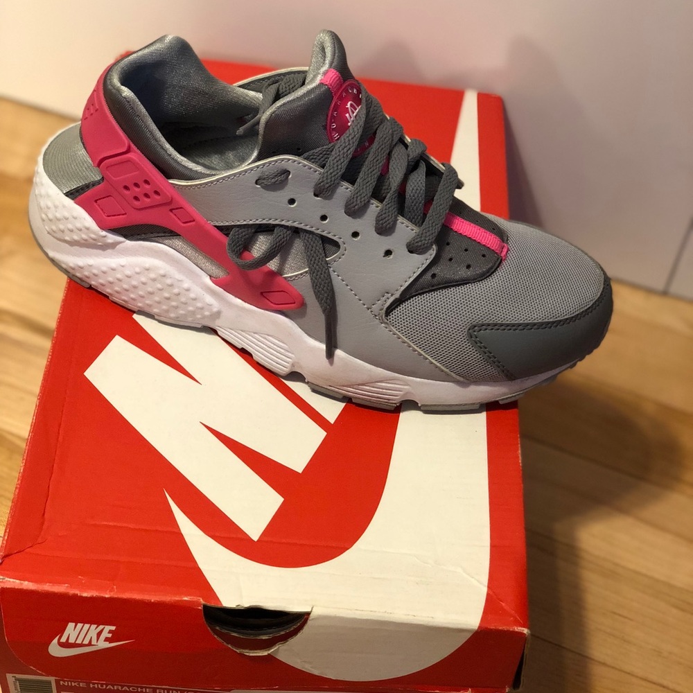 Pink and Gray Huaraches.